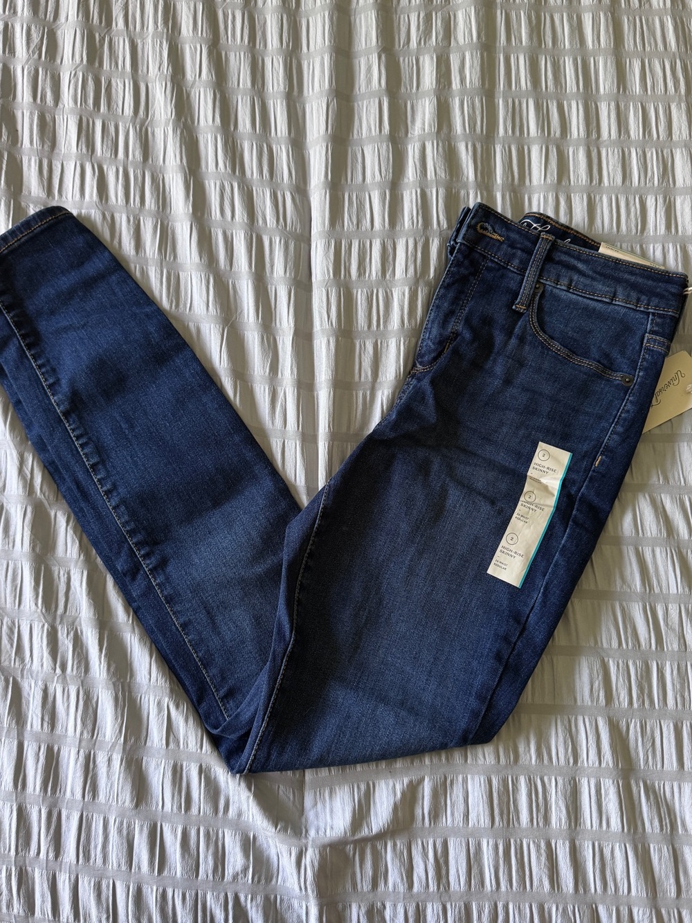 Universal Thread Women's Dark Indigo Skinny Jeans